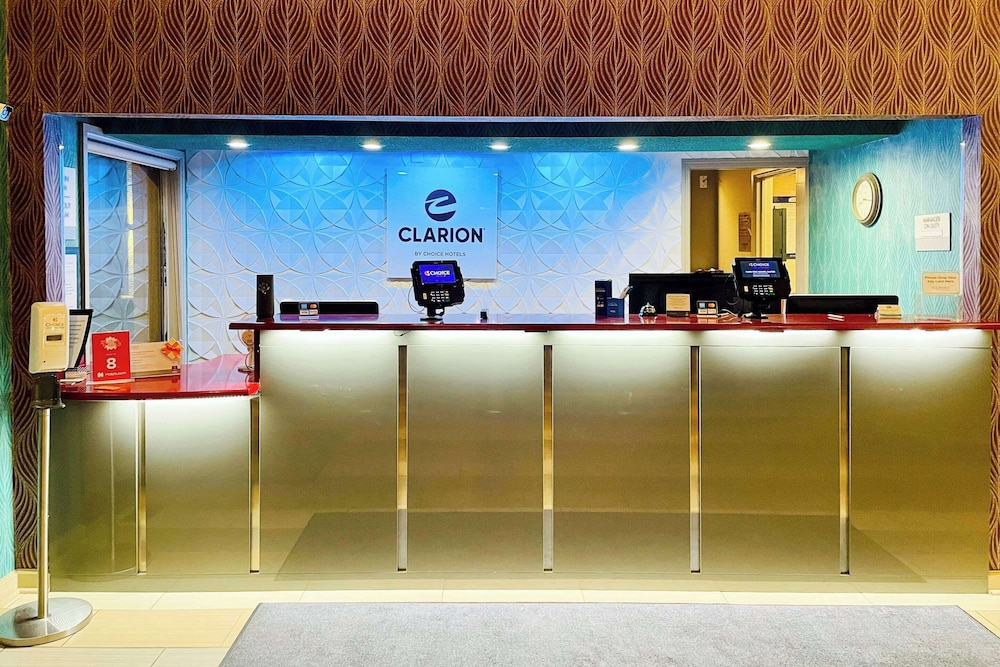 clarion inn and suites