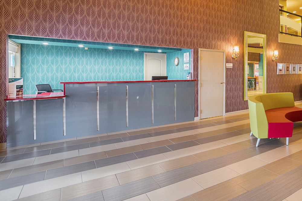 clarion inn and suites