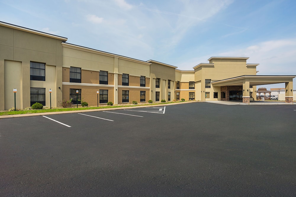Clarion Inn & Suites,Indiana>>Evansville,3 star