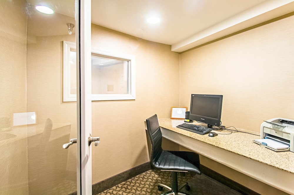 comfort inn falls church tysons corner