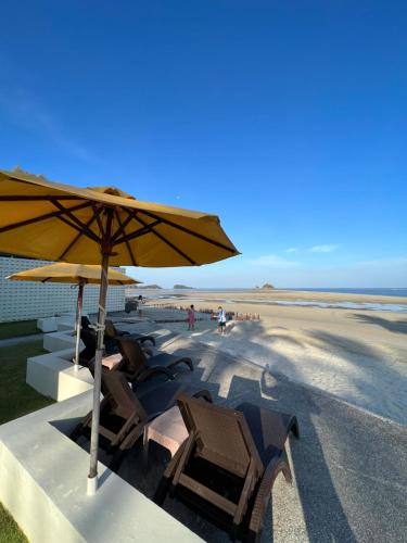 lanta pura beach resort