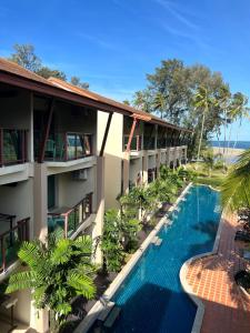 lanta pura beach resort