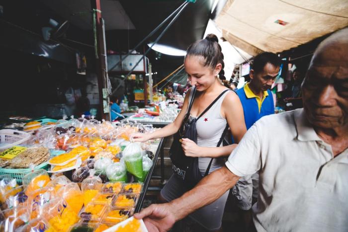 feung nakorn balcony rooms and cafe
