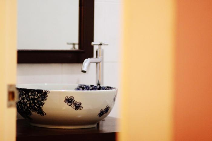 feung nakorn balcony rooms and cafe