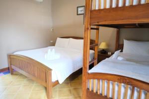 feung nakorn balcony rooms and cafe