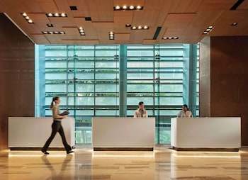 traders hotel kuala lumpur