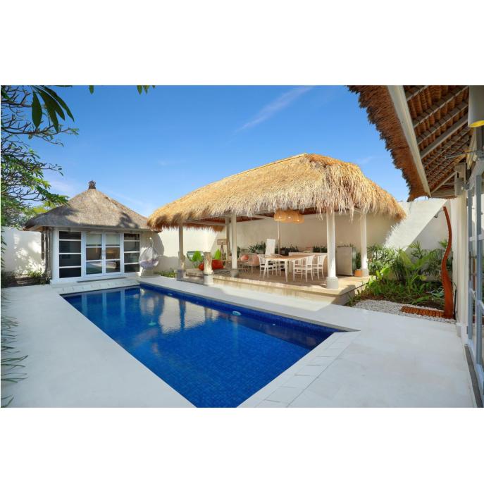 harris hotel and residence sunset road bali