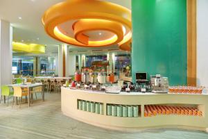 harris hotel and residence sunset road bali