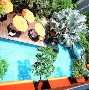 harris hotel and residence sunset road bali