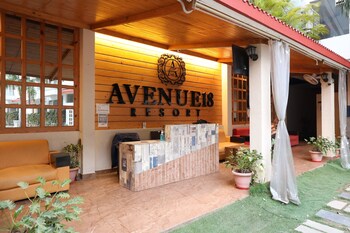 avenue 18 resort