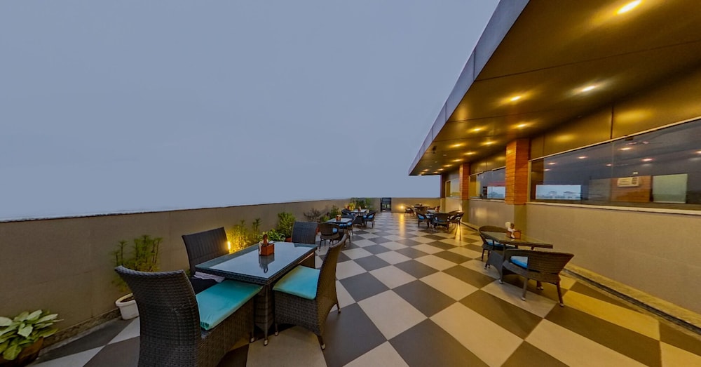 hotel grand legacy prime