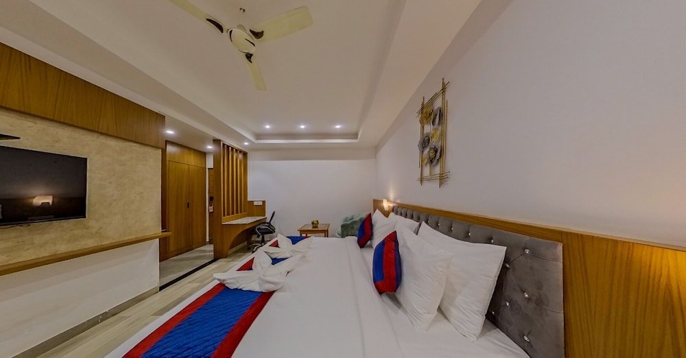 hotel grand legacy prime