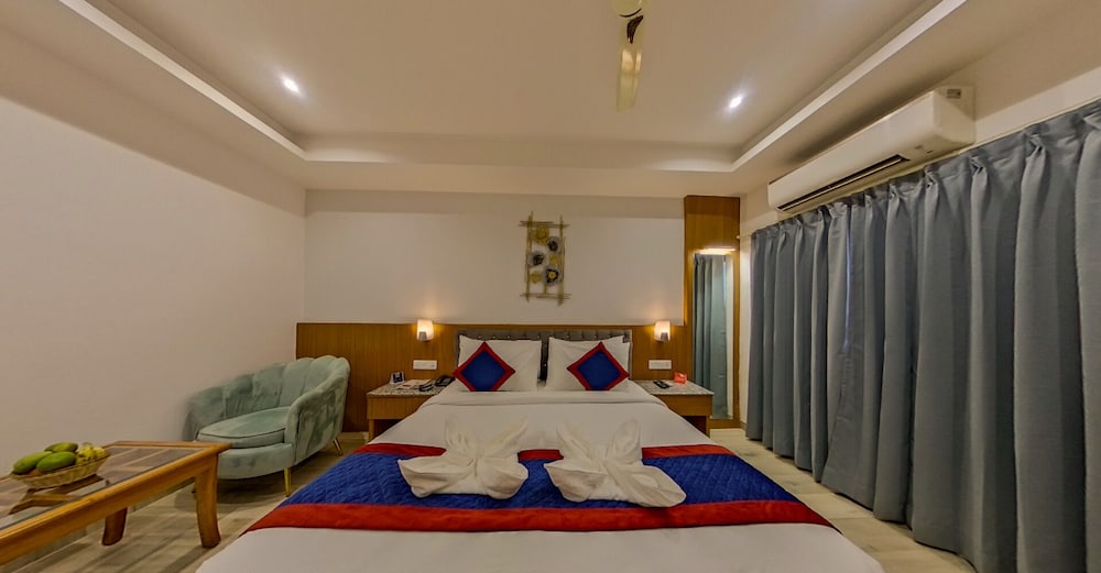 hotel grand legacy prime