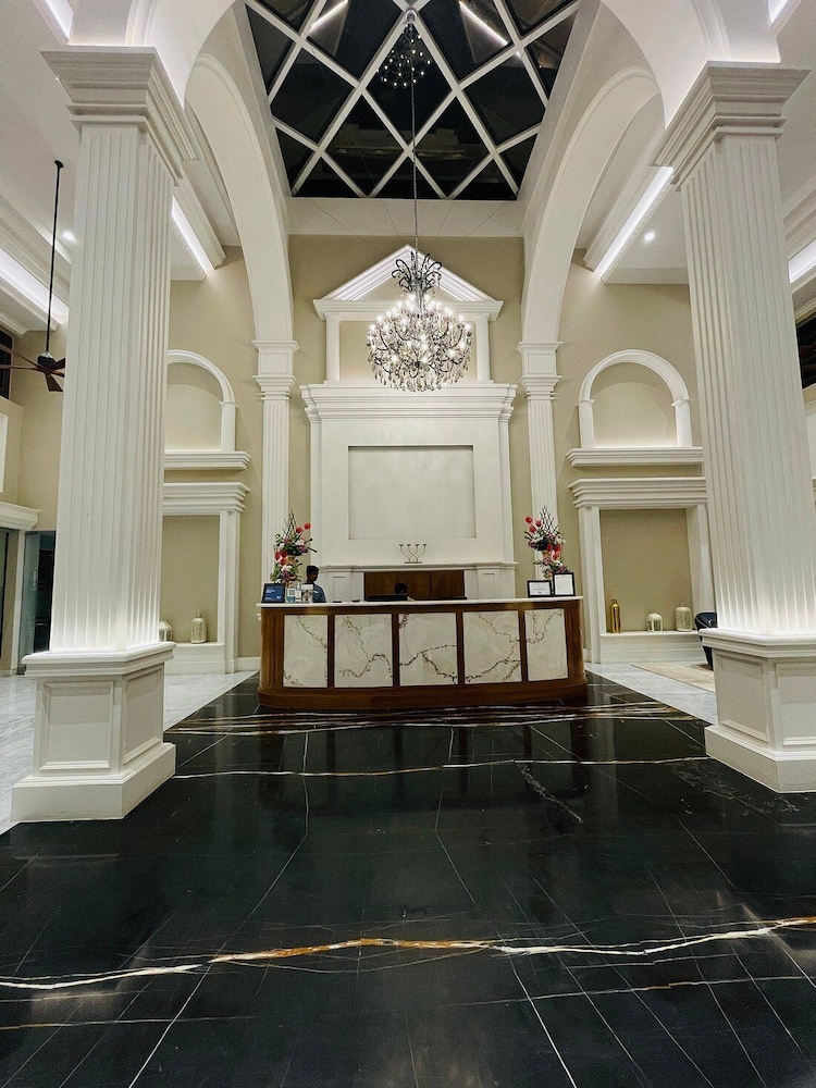 nambiar club bellezea