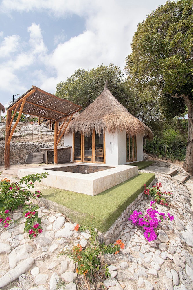 santuario beach hostel