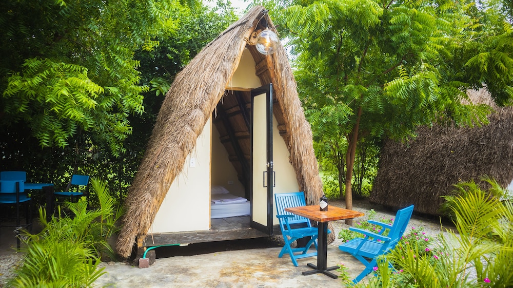 santuario beach hostel