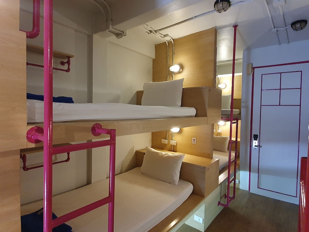 slumber party surf kata phuket