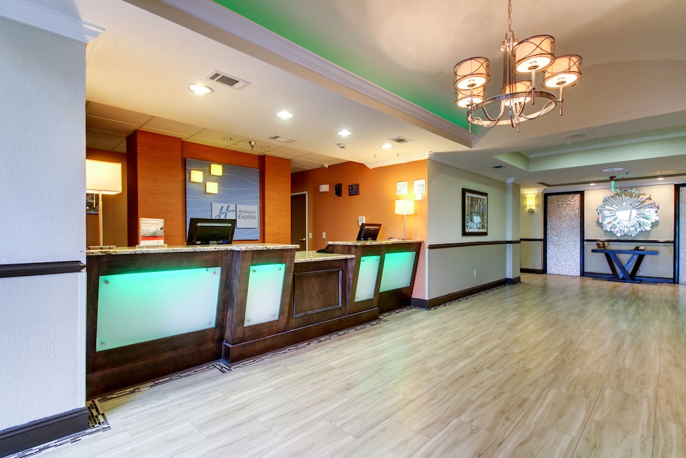 holiday inn express hotel and suites live oak by ihg