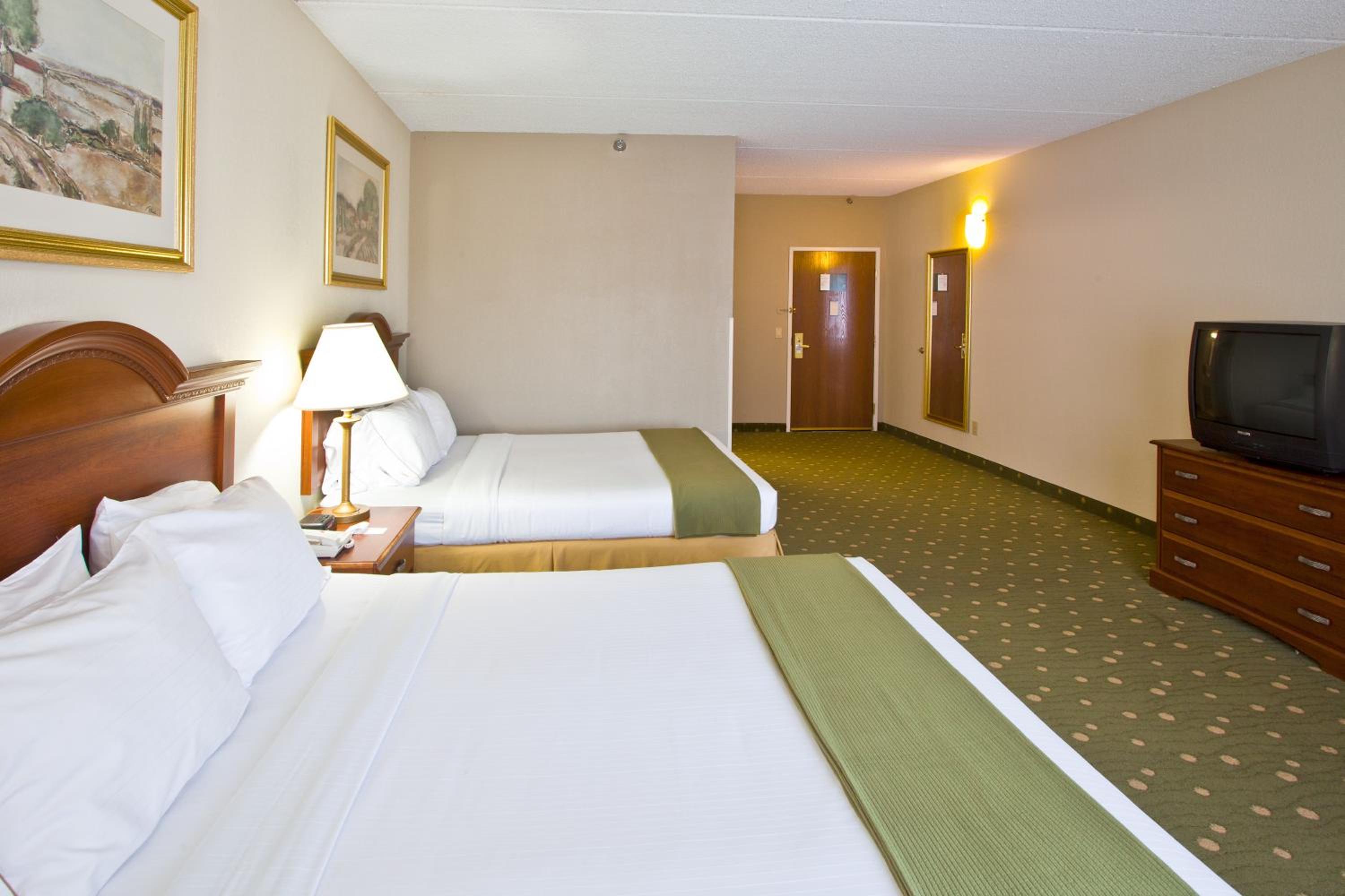 holiday inn express hotel and suites live oak by ihg