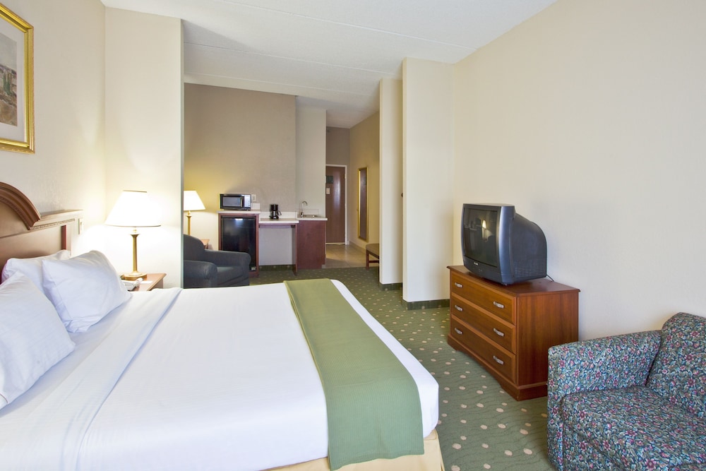 holiday inn express hotel and suites live oak by ihg