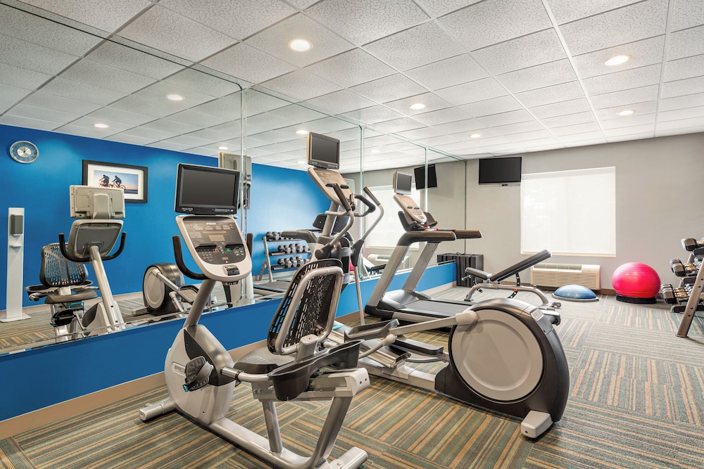holiday inn express hotel and suites live oak by ihg