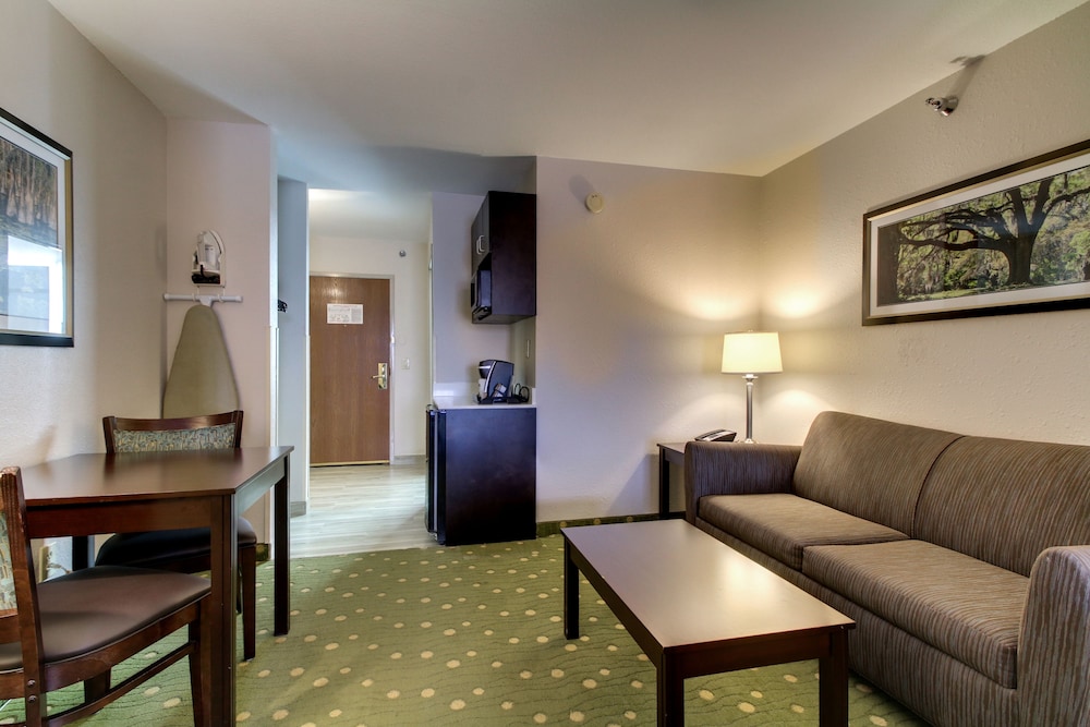 holiday inn express hotel and suites live oak by ihg