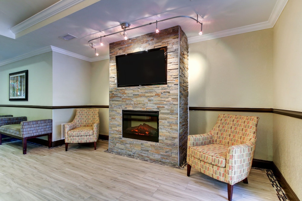 holiday inn express hotel and suites live oak by ihg