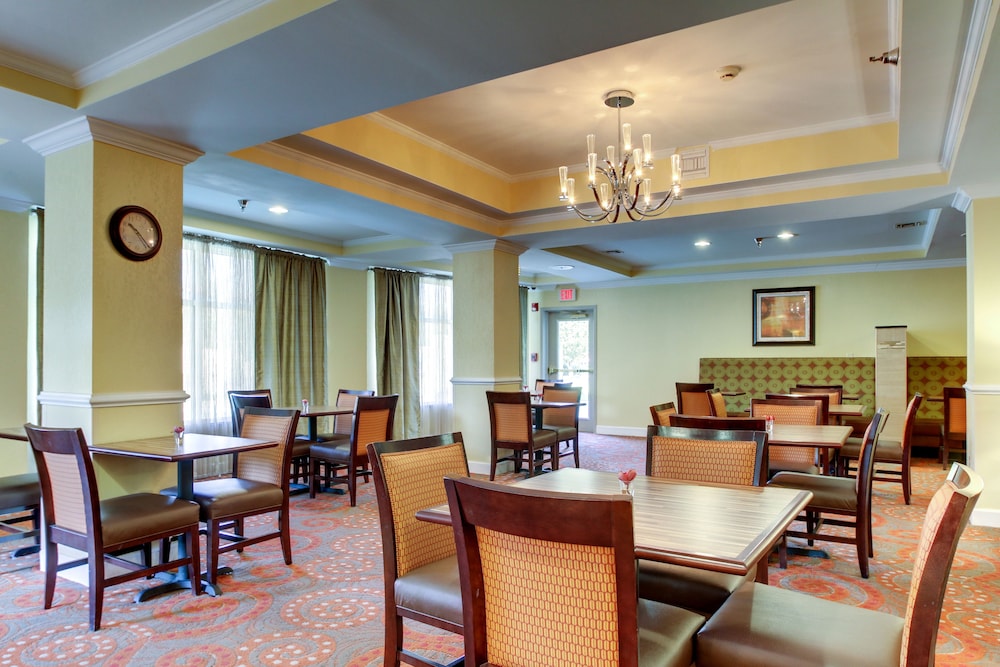 holiday inn express hotel and suites live oak by ihg