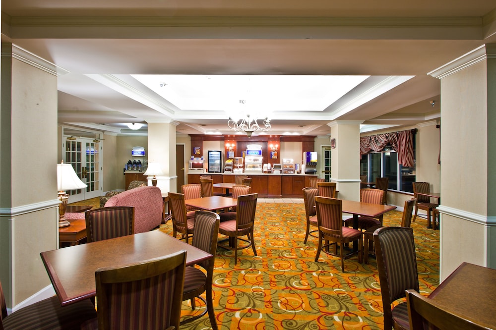 holiday inn express hotel and suites live oak by ihg