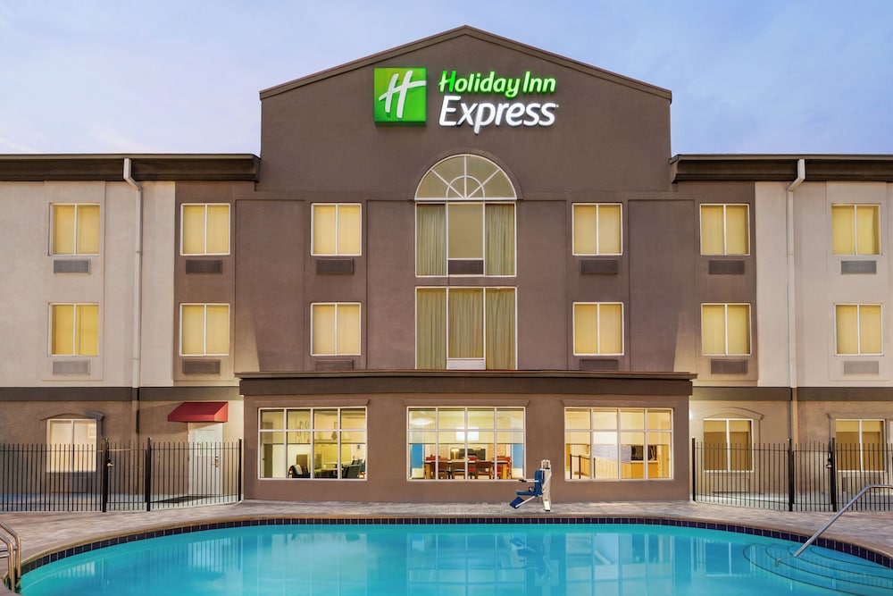 holiday inn express hotel and suites live oak by ihg