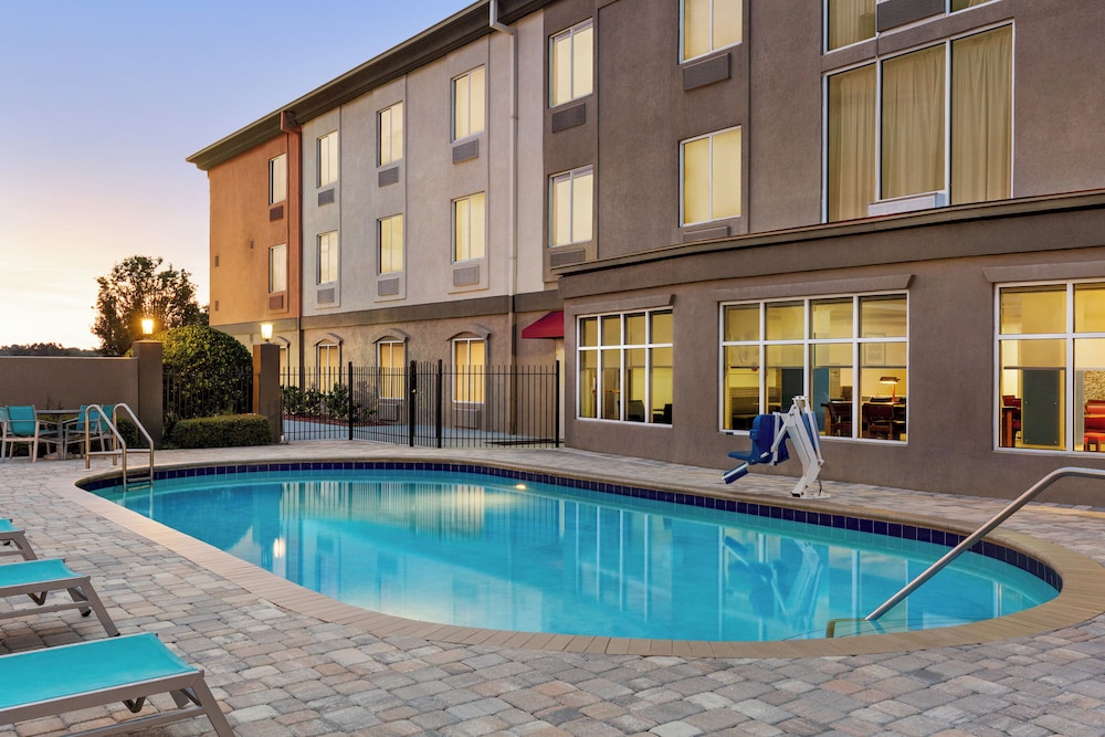 holiday inn express hotel and suites live oak by ihg