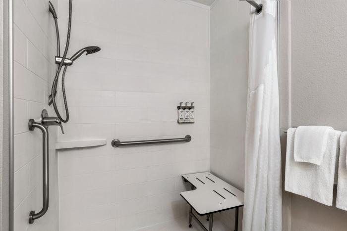holiday inn express hotel and suites live oak by ihg