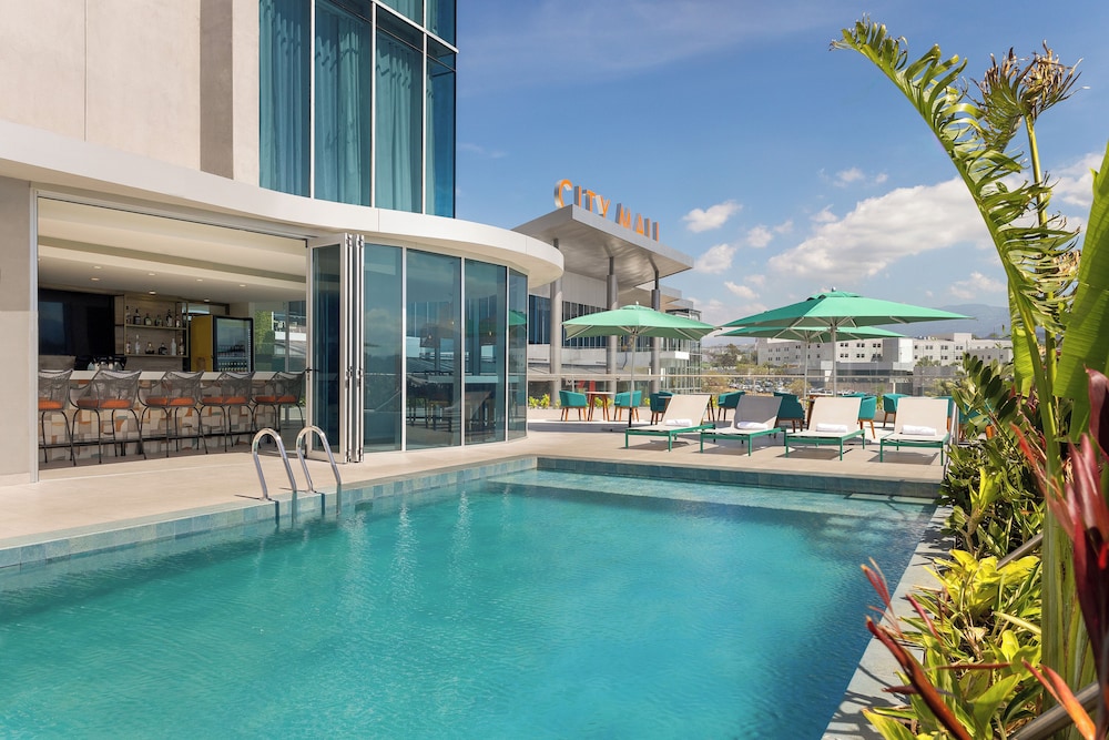 hilton garden inn san jose airport city mall