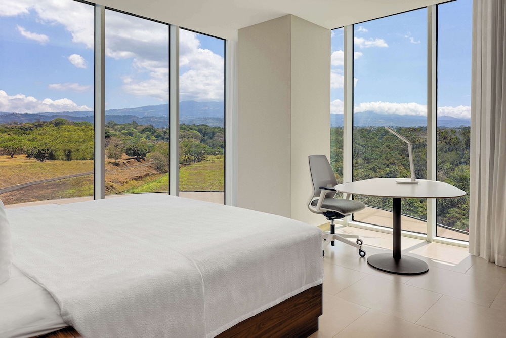 hilton garden inn san jose airport city mall