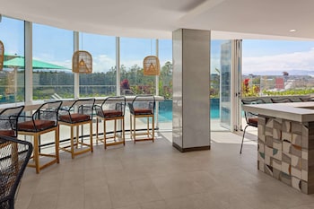 hilton garden inn san jose airport city mall