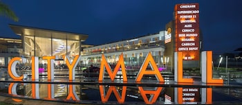 hilton garden inn san jose airport city mall