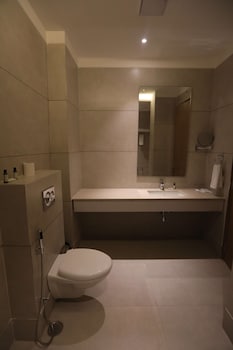 surestay by best western lucknow