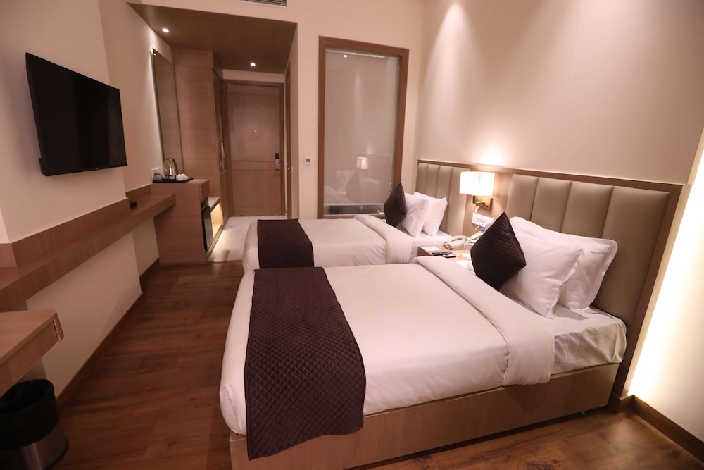 surestay by best western lucknow