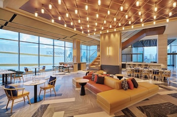 hilton garden inn bangkok riverside