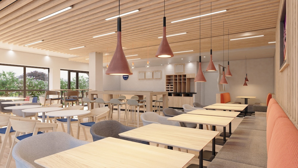 holiday inn express caen epron