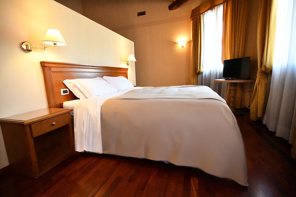 hotel alle acque