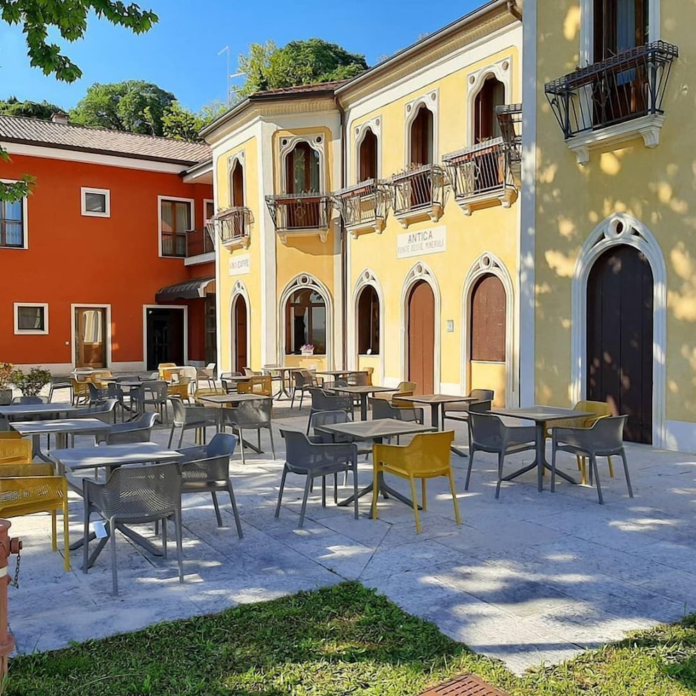 hotel alle acque