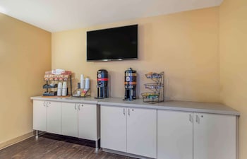 extended stay america suites chicago lombard yorktown center