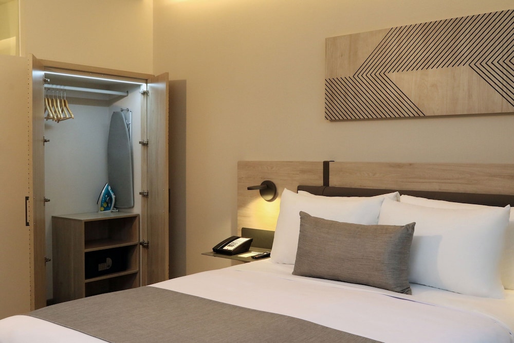 city express plus by marriott monterrey centro