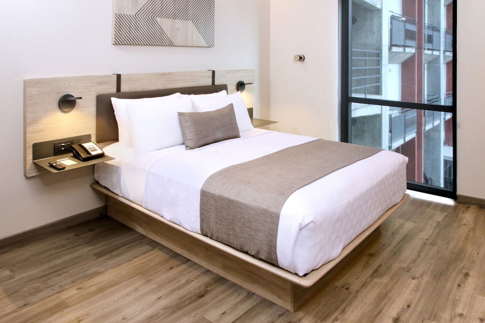 city express plus by marriott monterrey centro