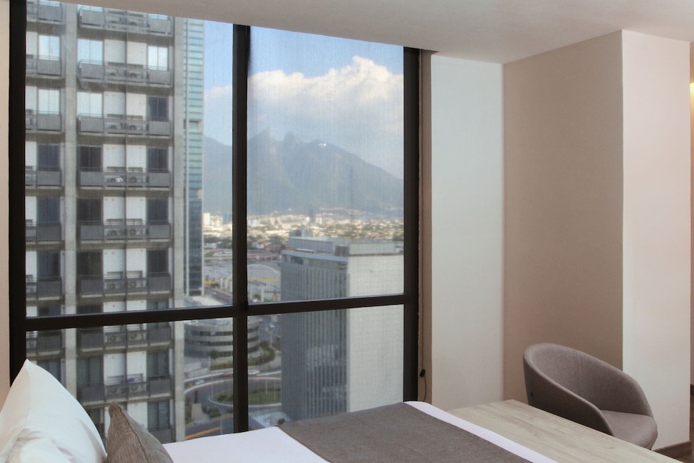 city express plus by marriott monterrey centro