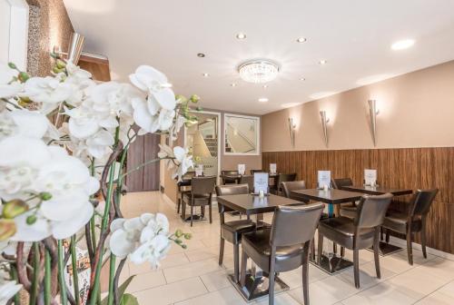 prince regent hotel excel london