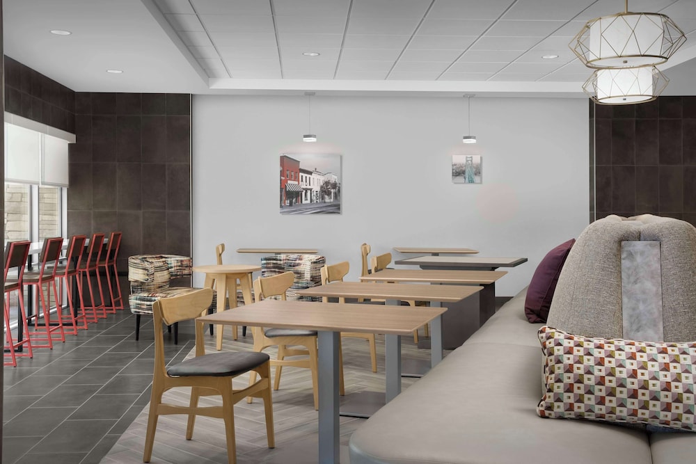 home2 suites by hilton poughkeepsie