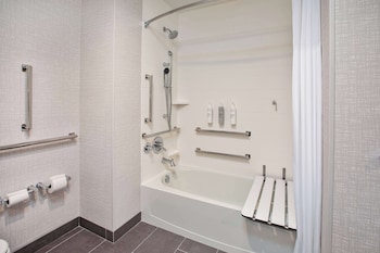 hampton inn and suites by hilton indianapolis south greenwood