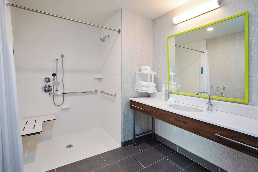 hampton inn and suites by hilton indianapolis south greenwood